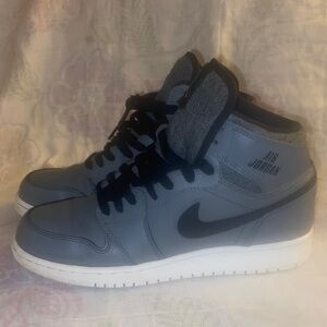 Air Jordan shoes youth size 6